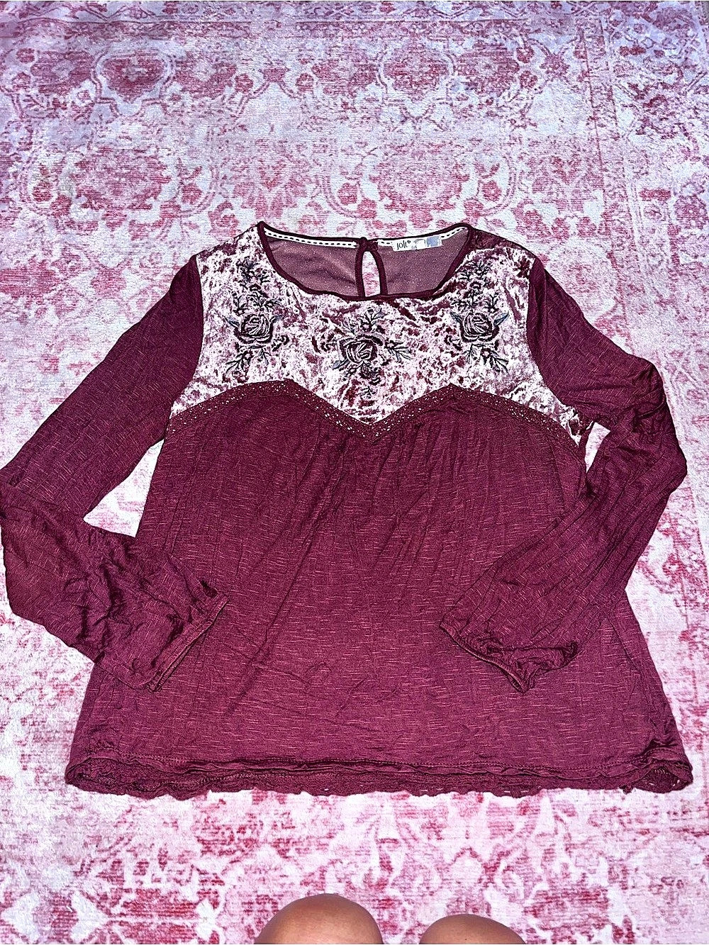 jolt Floral Long Sleeve in Burgundy Size Large